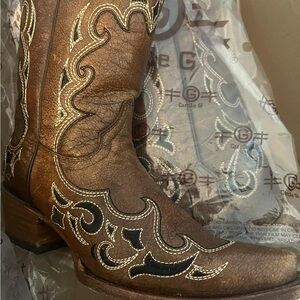Corral Brown Heeled Boots